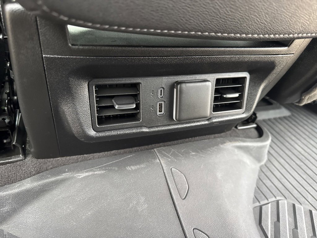 Used 2023 Chevrolet Silverado 1500 LT image 24