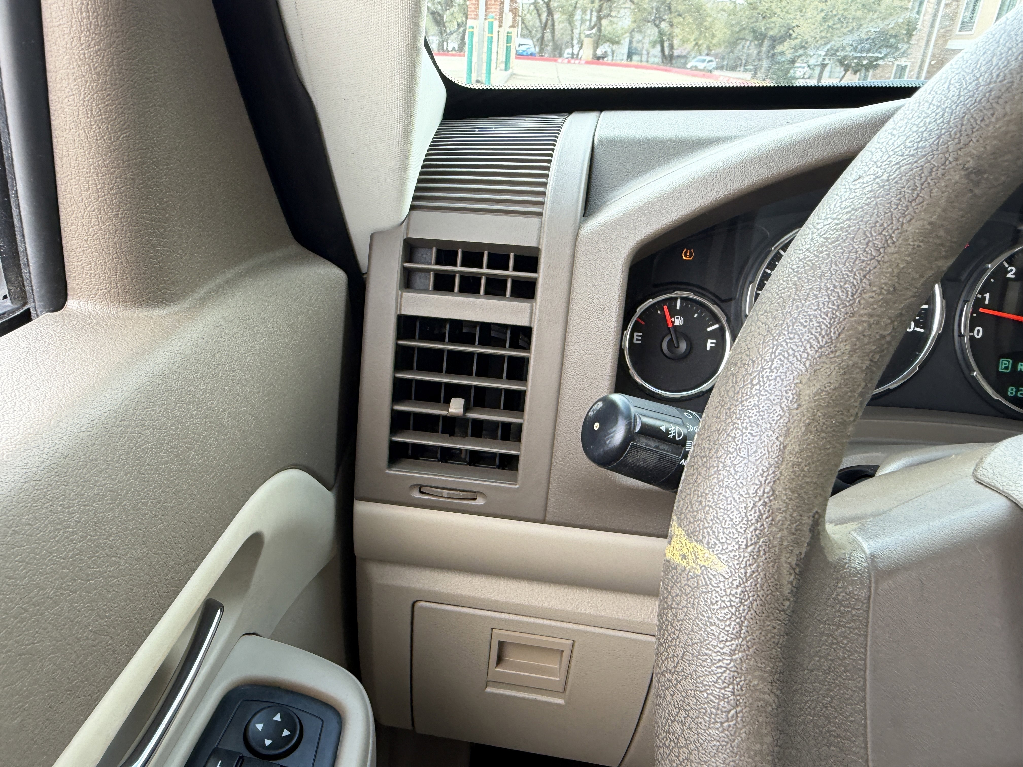 Used 2009 Jeep Liberty Sport w/ Popular Equipment Group RWD image 24