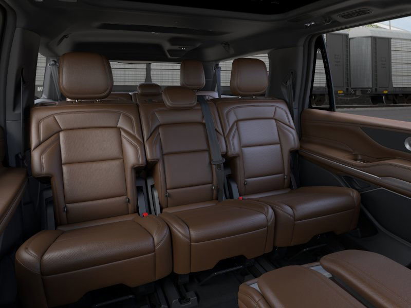 New 2026 Lincoln Navigator L Reserve AWD/4WD image 11