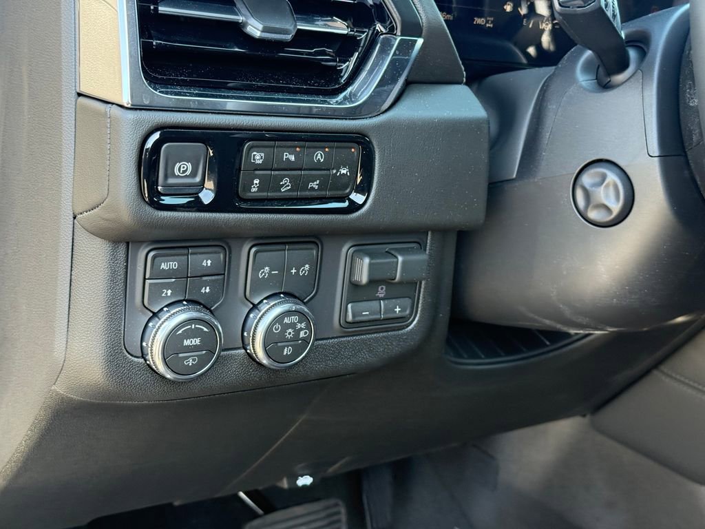 New 2026 GMC Yukon Denali AWD/4WD image 14
