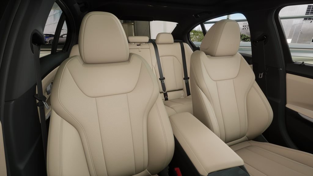 Used 2026 BMW 330i Sedan w/ Convenience Package image 39