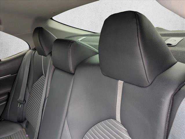 Used 2019 Toyota Camry SE FWD image 14