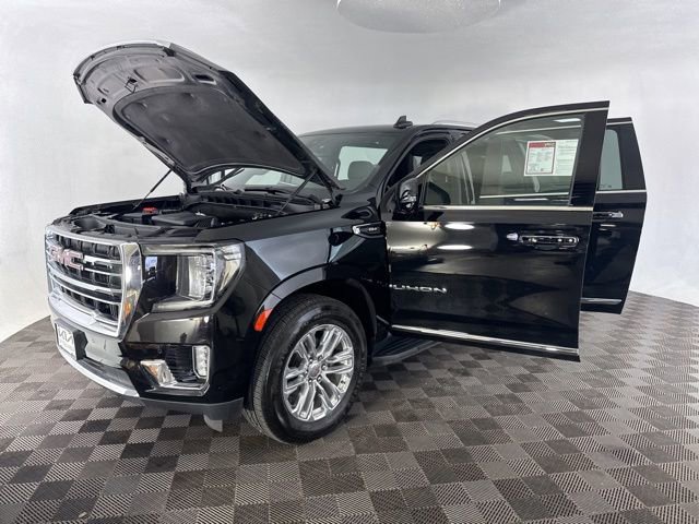 Used 2021 GMC Yukon XL SLT w/ SLT Premium Package image 12