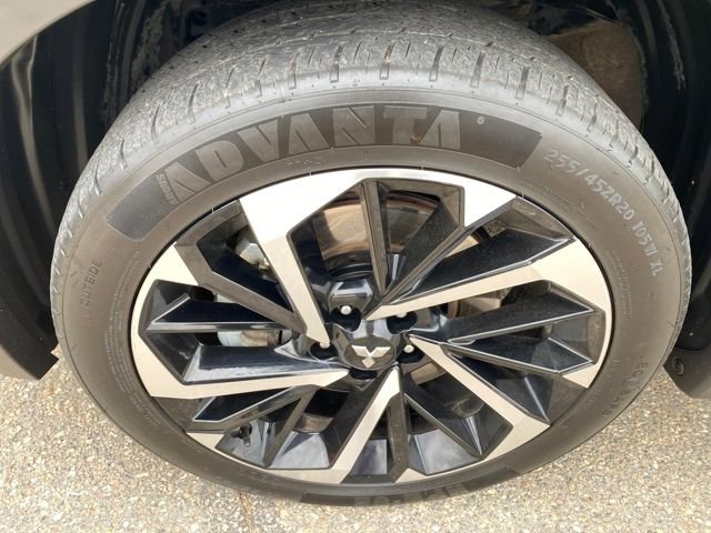 Used 2024 Mitsubishi Outlander SE image 28