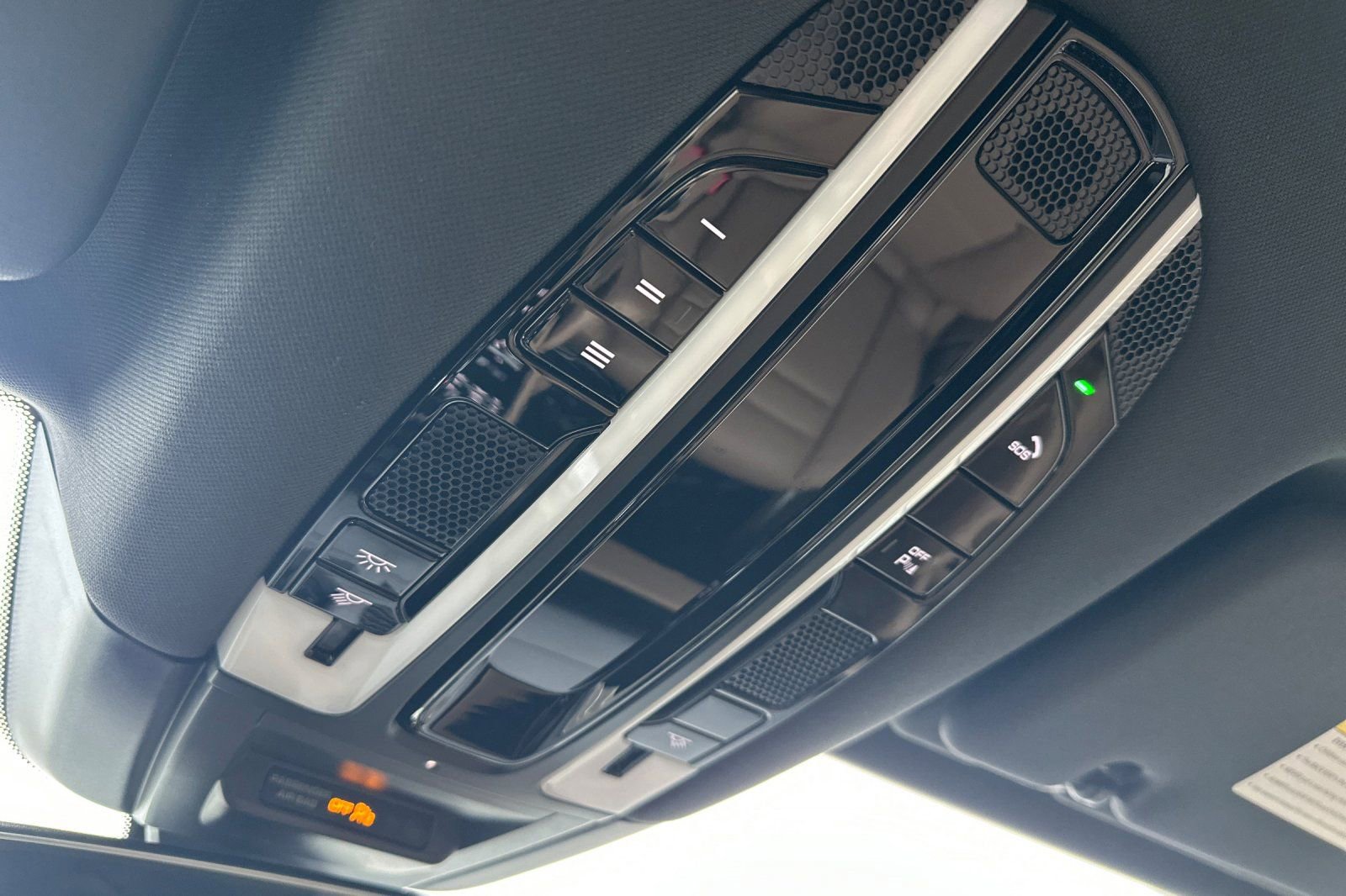 Used 2023 Porsche Cayenne image 25