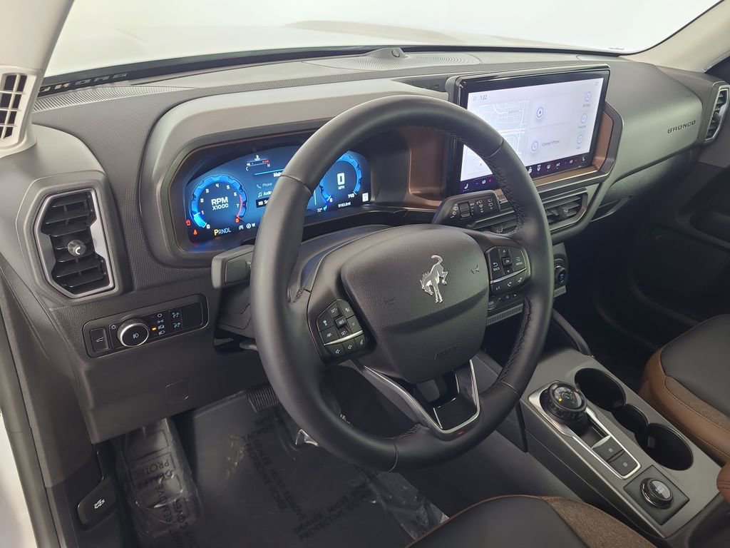Used 2025 Ford Bronco Sport Outer Banks w/ Outer Banks Tech Package+ AWD/4WD image 14
