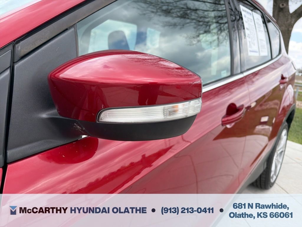 Used 2019 Ford Escape Titanium image 18