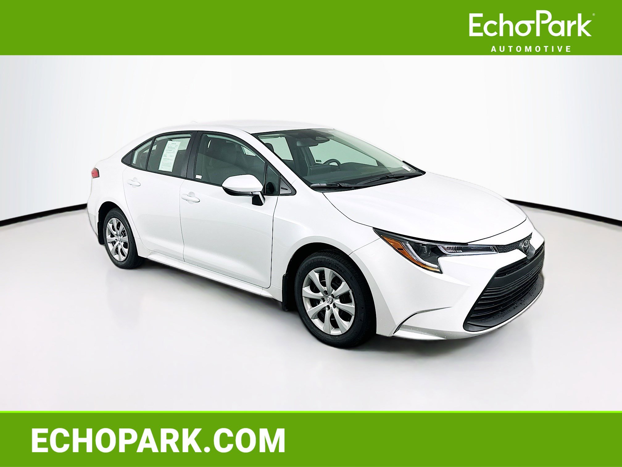 Used 2026 Toyota Corolla LE image 1