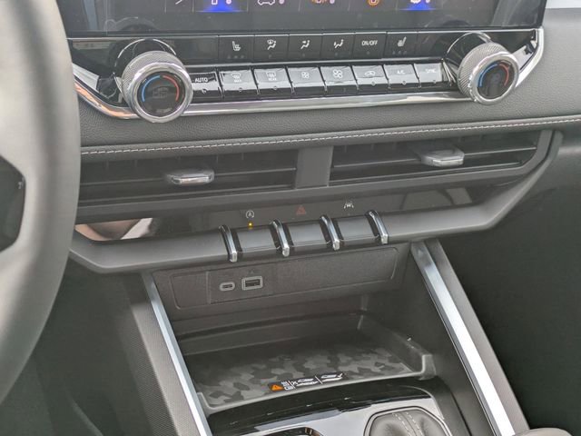 New 2026 Chevrolet Colorado LT w/ LT Convenience Package AWD/4WD image 21