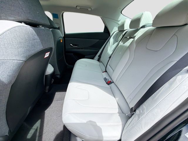 New 2026 Hyundai Elantra Limited image 26