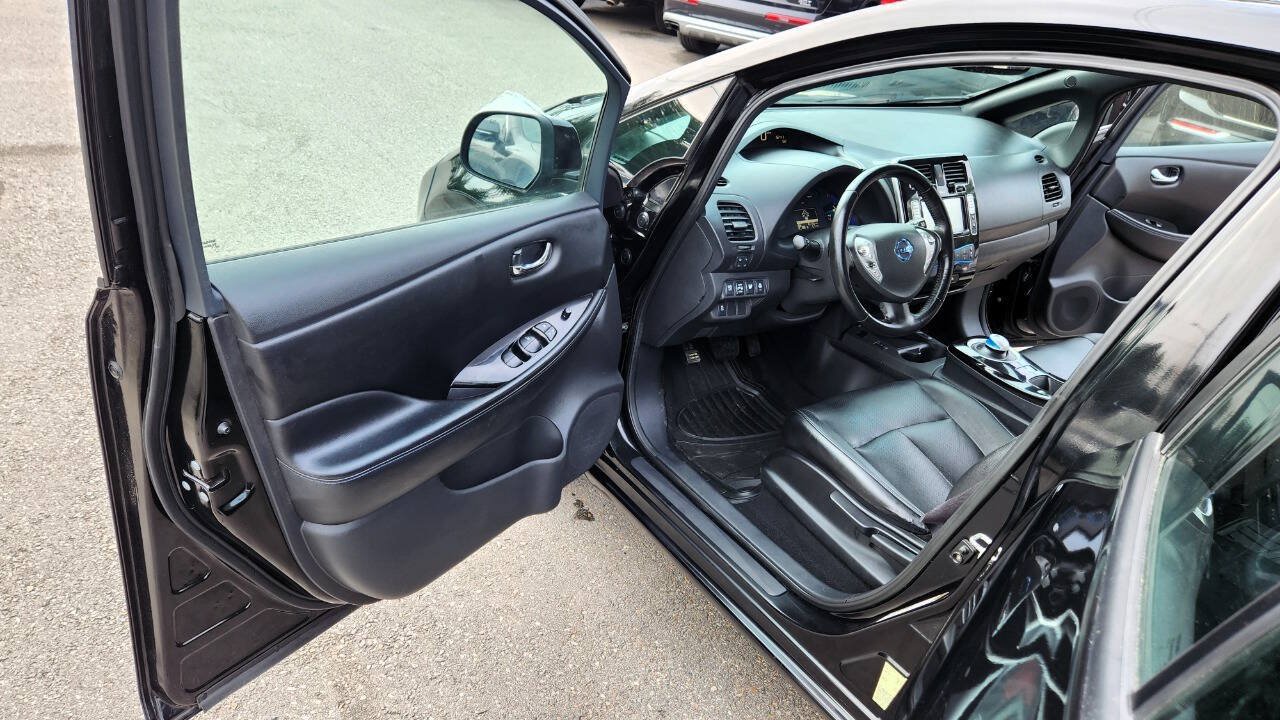 Used 2013 Nissan Leaf SL FWD image 24