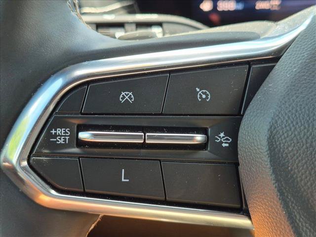 Used 2025 Chevrolet Traverse Z71 w/ Driver Confidence Package AWD/4WD image 13