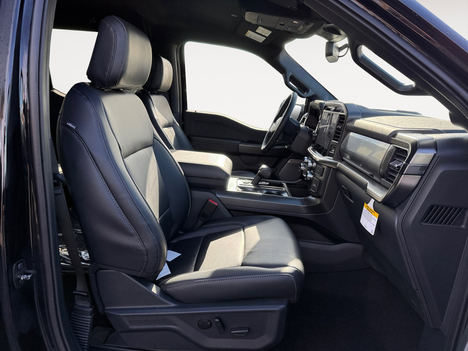 New 2026 Ford F150 Lariat w/ Equipment Group 501A Mid AWD/4WD image 19