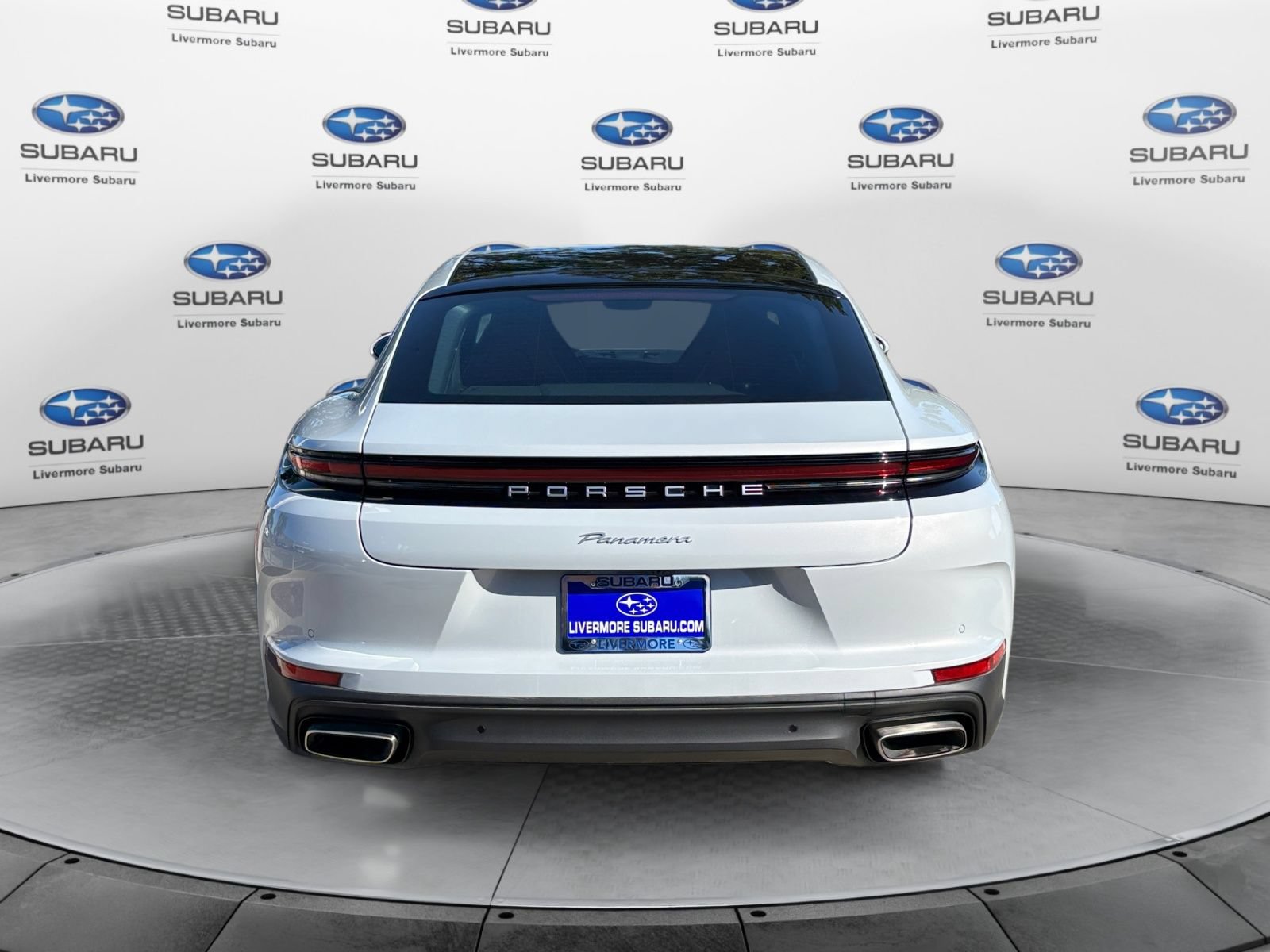 Used 2026 Porsche Panamera RWD image 4