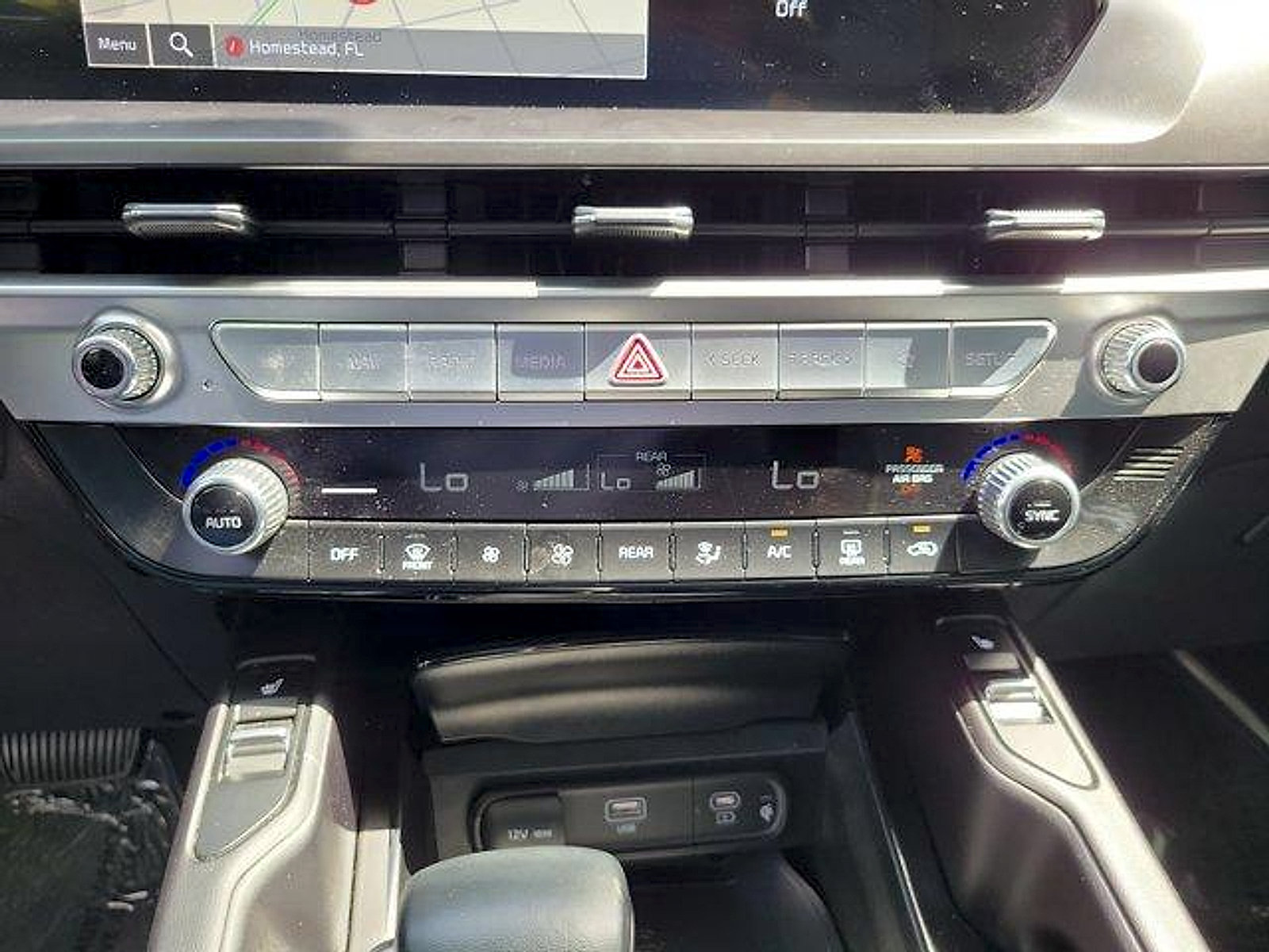 Used 2024 Kia Telluride S w/ S Sunroof Package FWD image 29