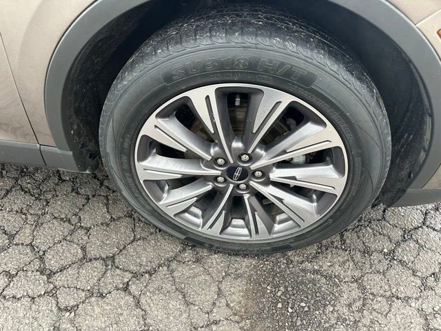 Used 2020 Lincoln Corsair Reserve w/ Equipment Group 202A image 14