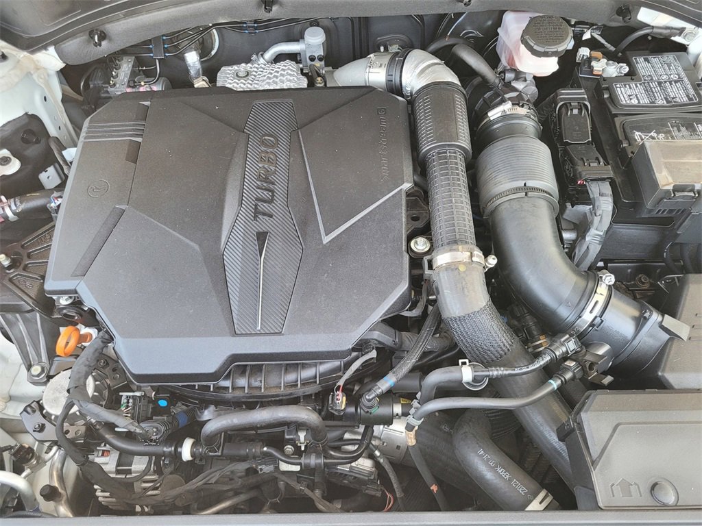 Used 2022 Hyundai Santa Fe Limited w/ Cargo Package image 24