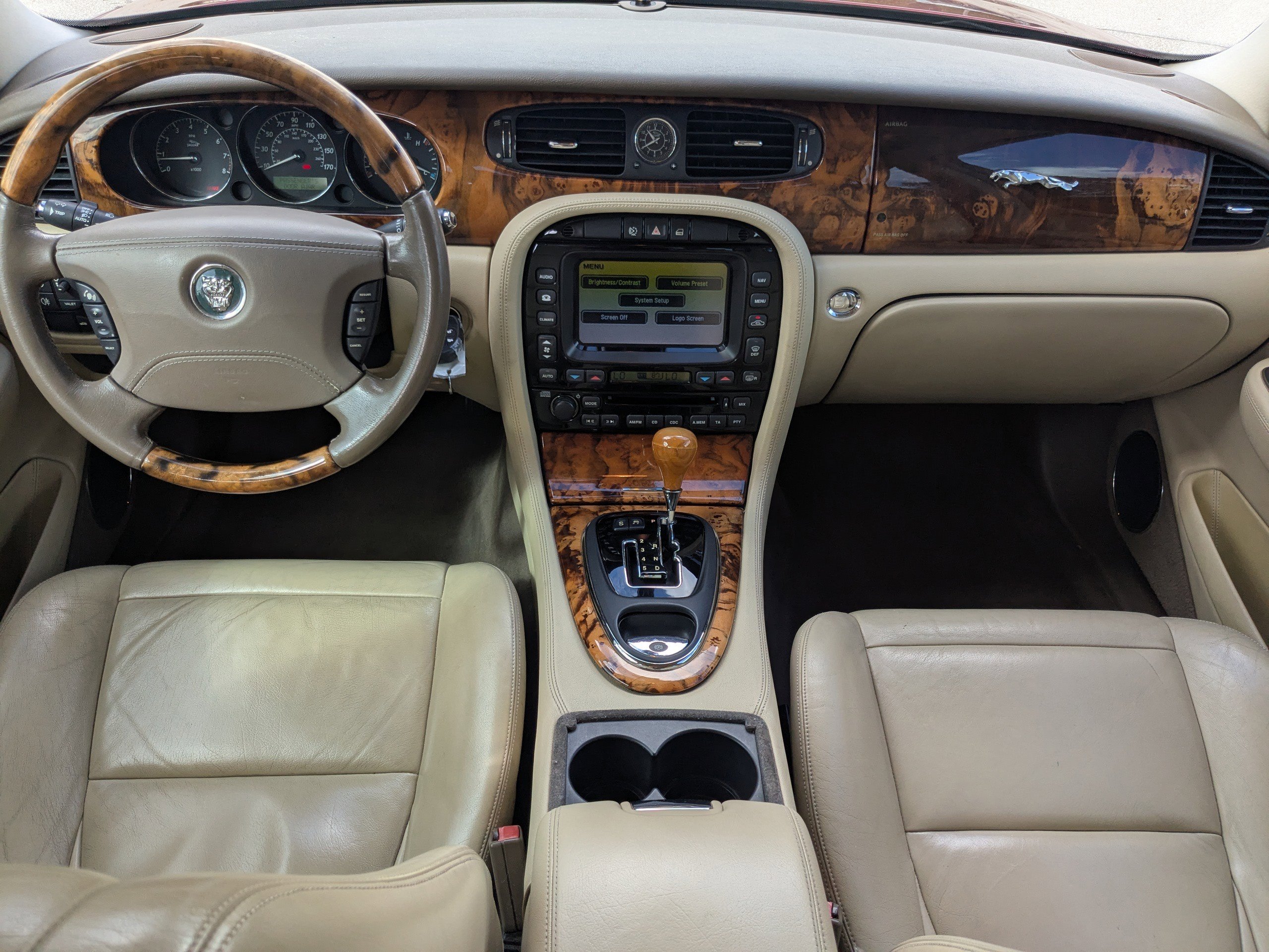 Used 2006 Jaguar XJ8 image 17