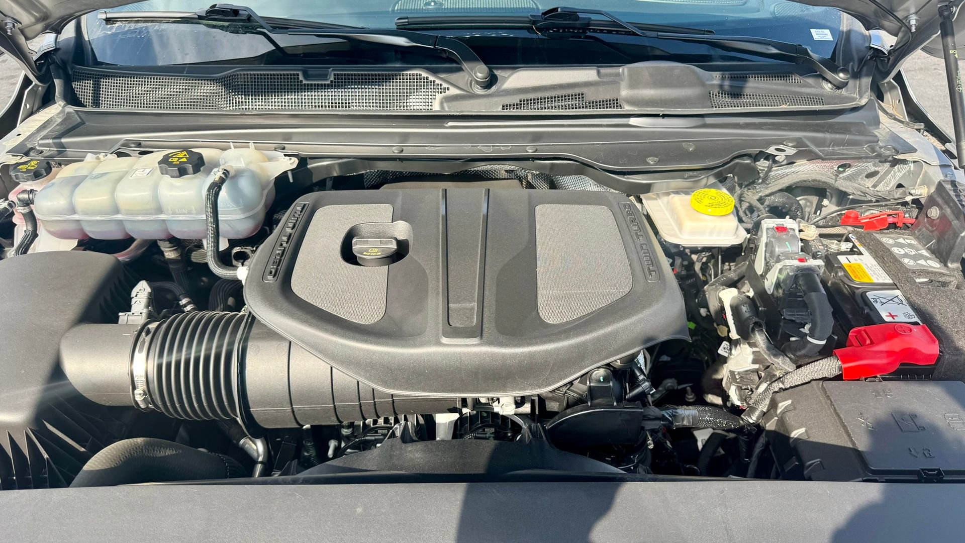 Used 2025 RAM 1500 Laramie image 25