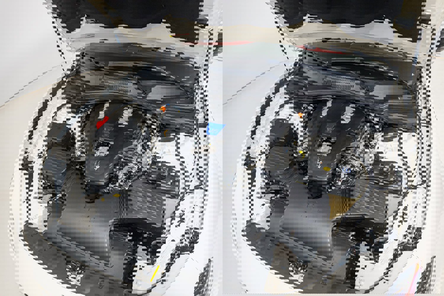 Used 2022 Maserati Ghibli Modena Q4 image 34