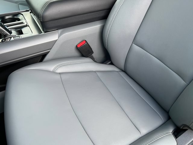 New 2025 Ford F150 Lightning Flash AWD/4WD image 15