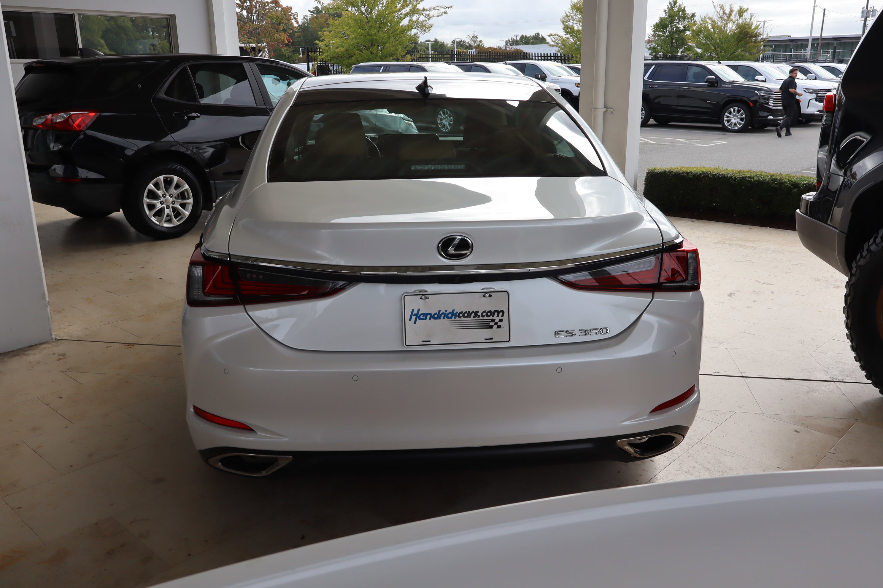 Used 2022 Lexus ES 350 w/ Premium Package image 7