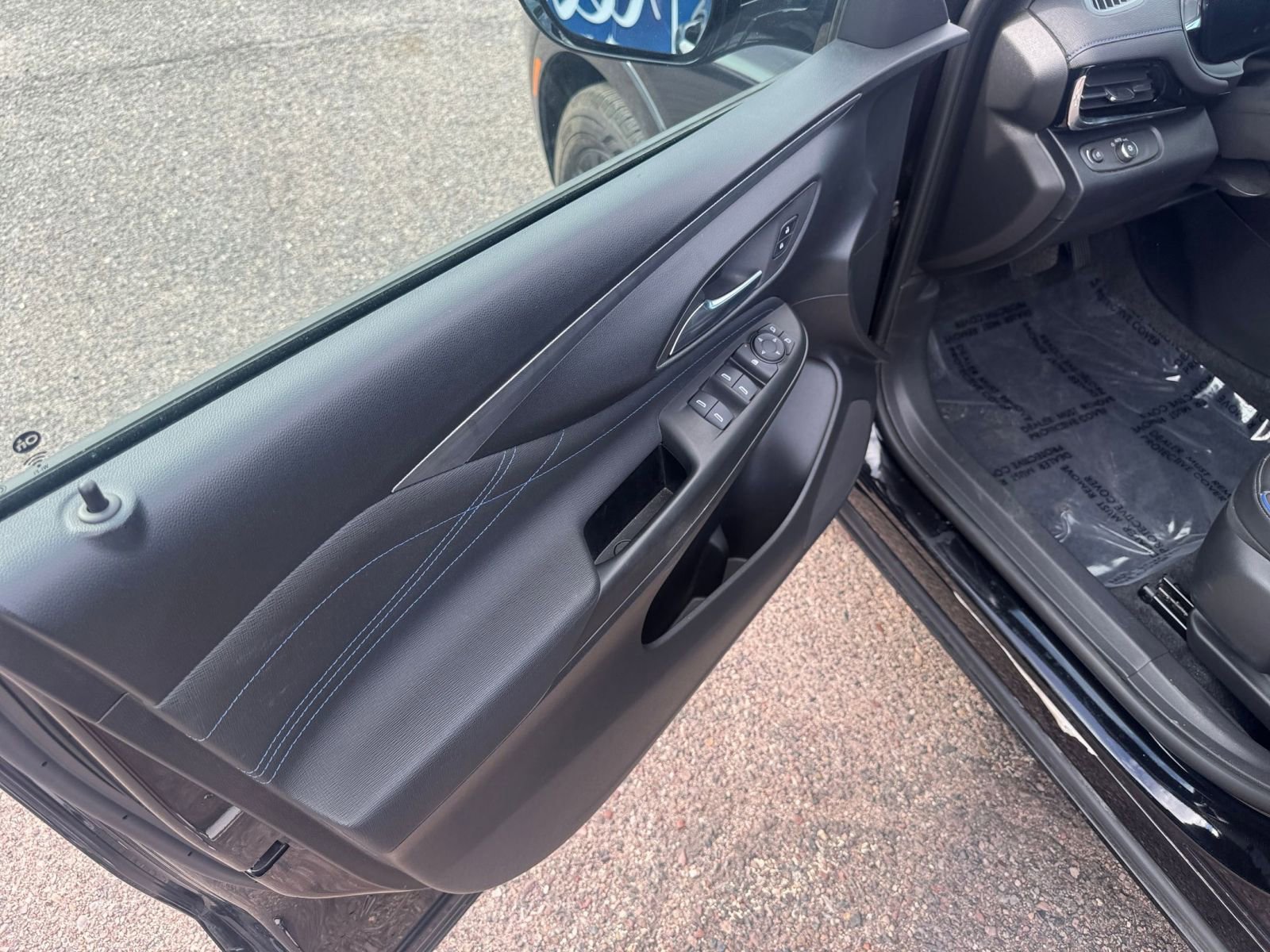 Used 2025 Buick Envista Sport Touring image 20