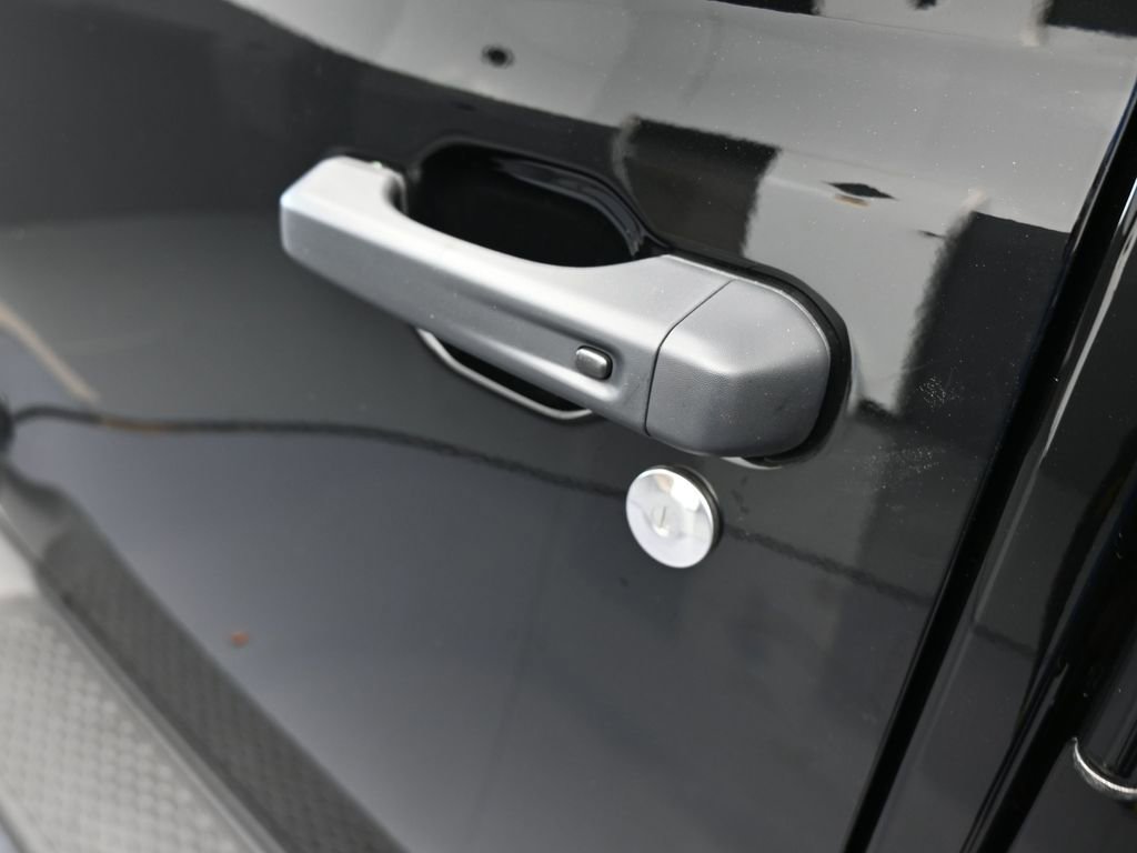 Used 2025 Jeep Gladiator Sport image 30