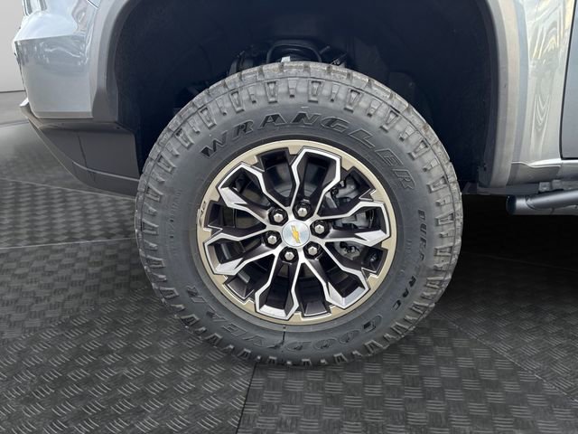 Used 2021 Chevrolet Colorado ZR2 image 14