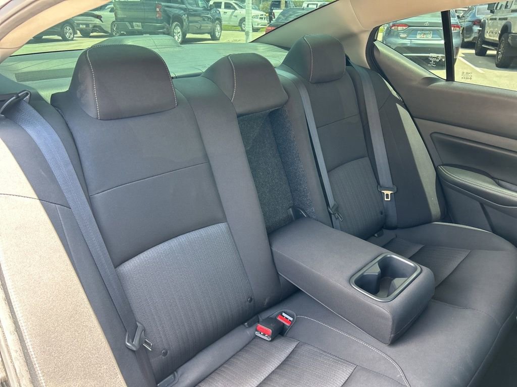 Used 2022 Nissan Altima 2.5 SV FWD image 48