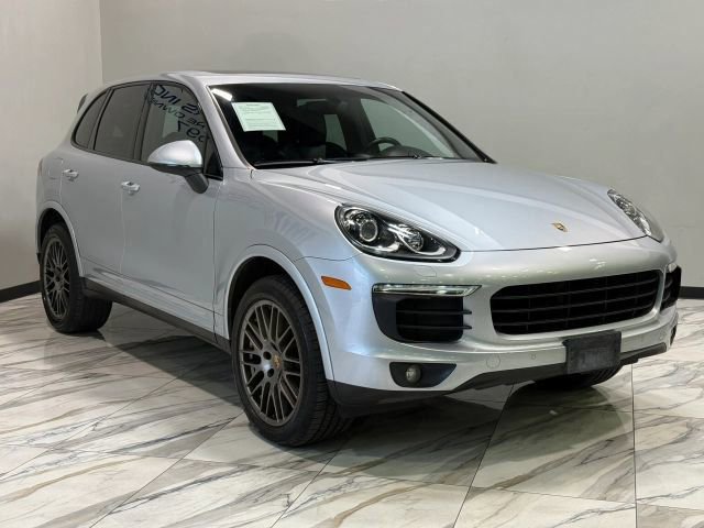 Used 2017 Porsche Cayenne Platinum Edition AWD/4WD image 4
