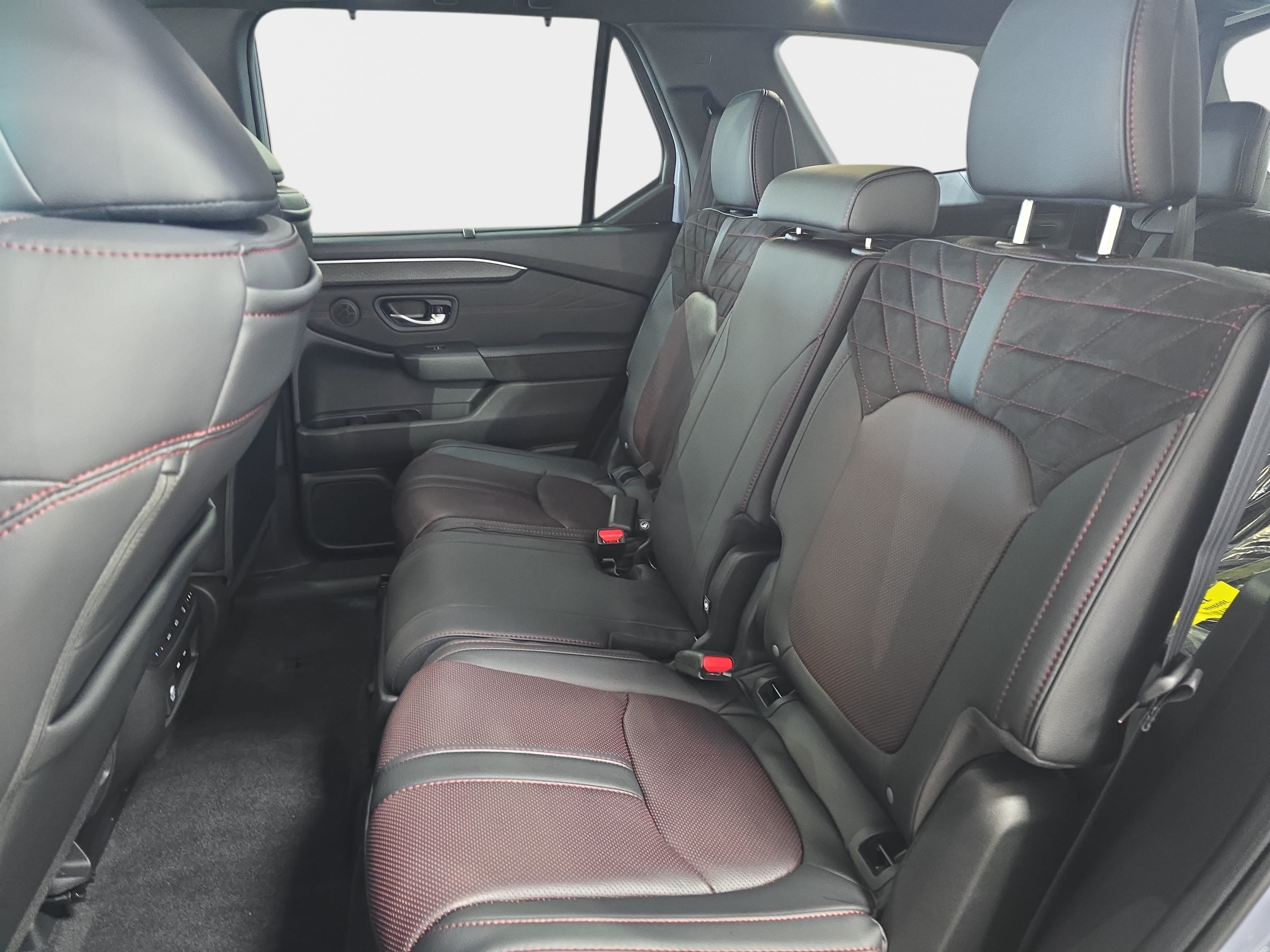 New 2026 Honda Pilot Black Edition image 11
