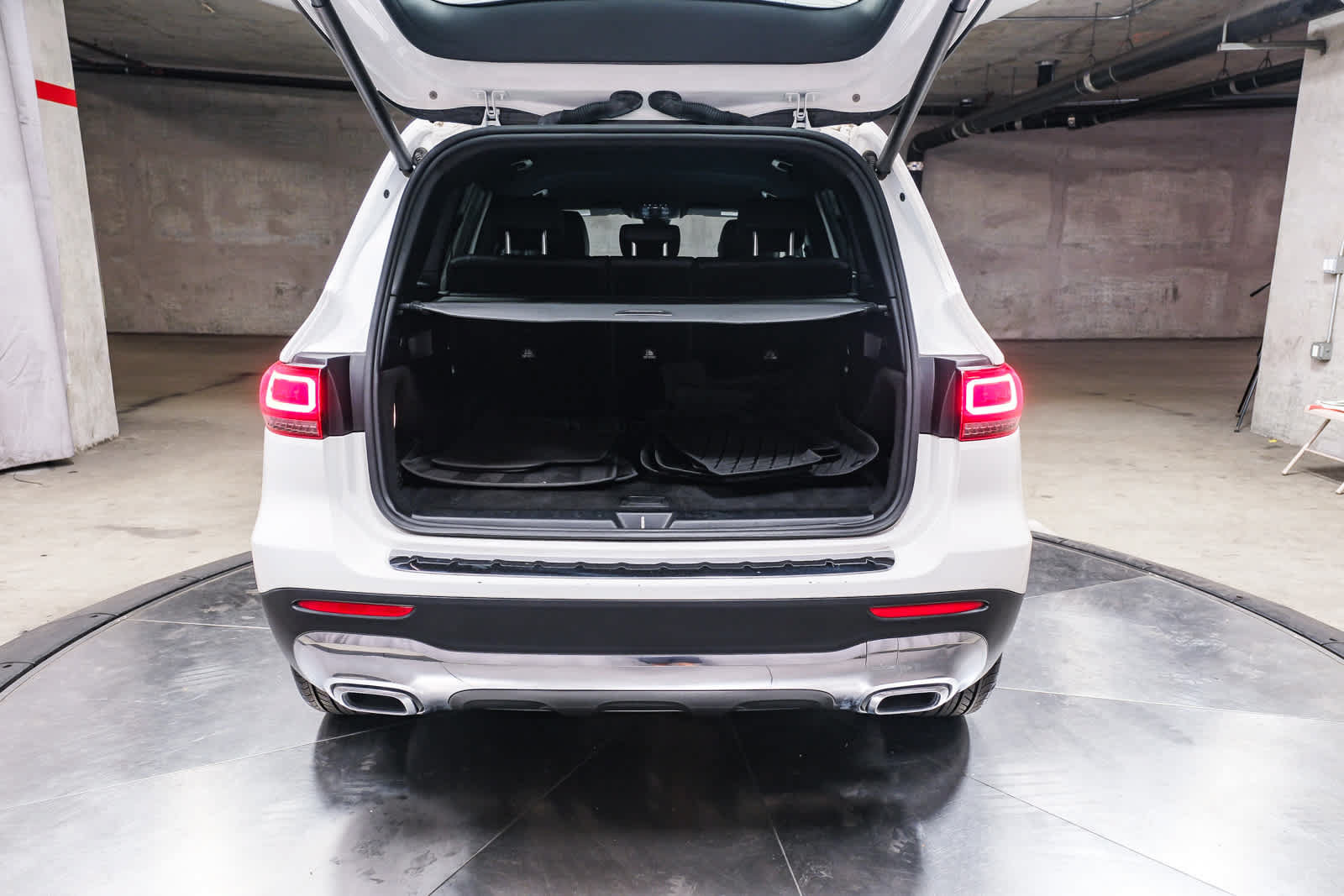 Used 2022 Mercedes-Benz GLB 250 image 31