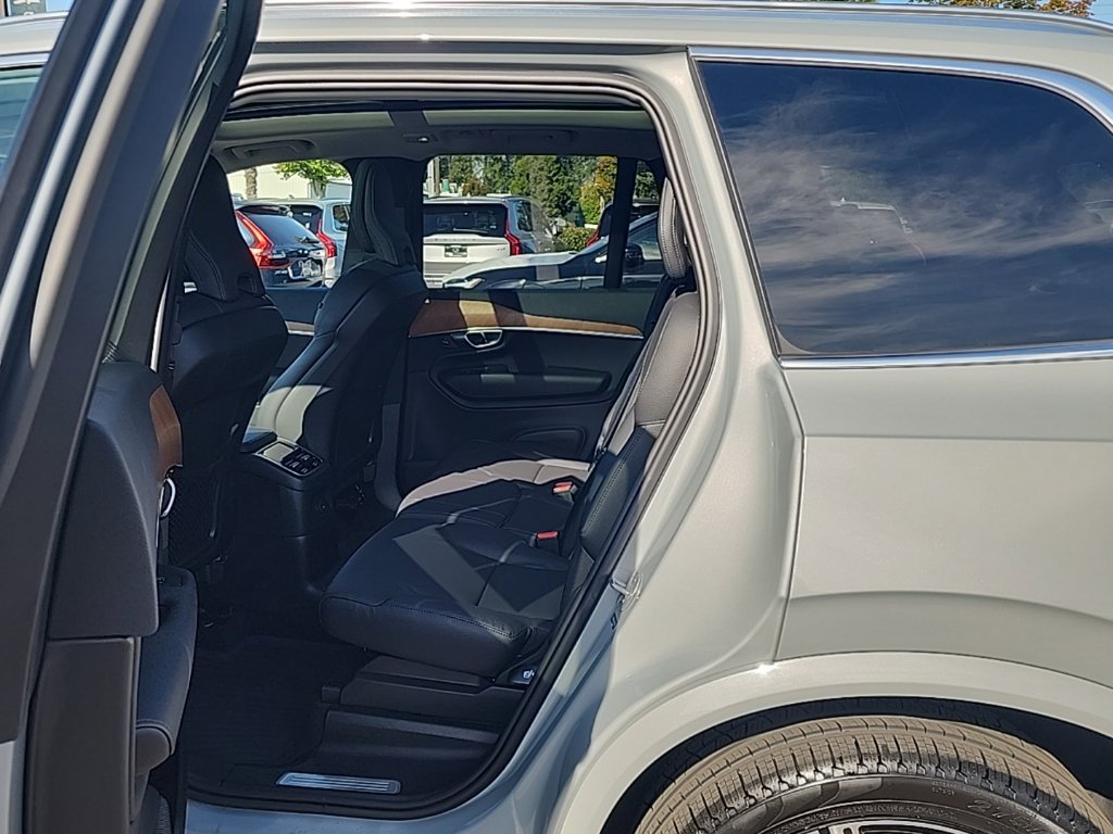 Certified 2024 Volvo XC90 T8 Plus w/ Protection Package Premier AWD/4WD image 14