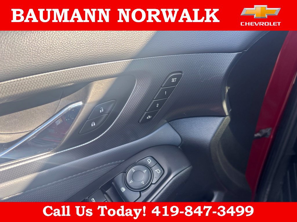 Used 2018 Chevrolet Traverse Premier w/ LPO, 'HIT The Road' Package AWD/4WD image 14