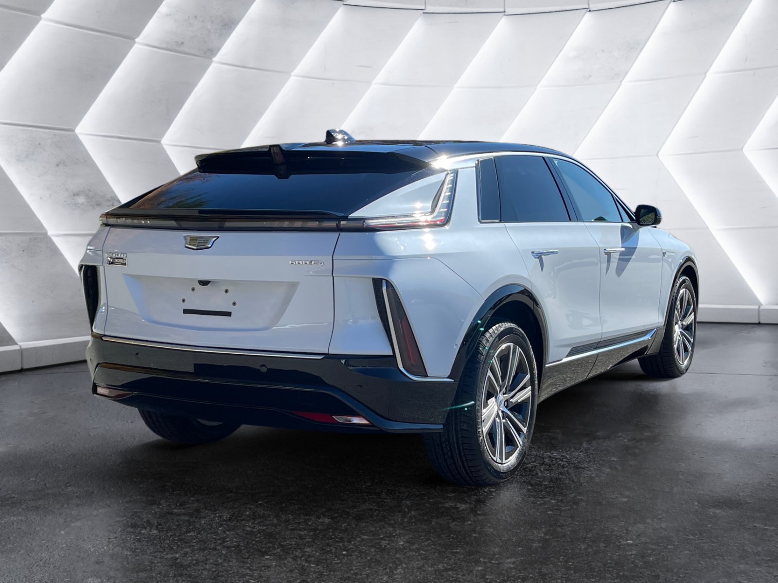 New 2026 Cadillac Lyriq Luxury AWD/4WD image 6