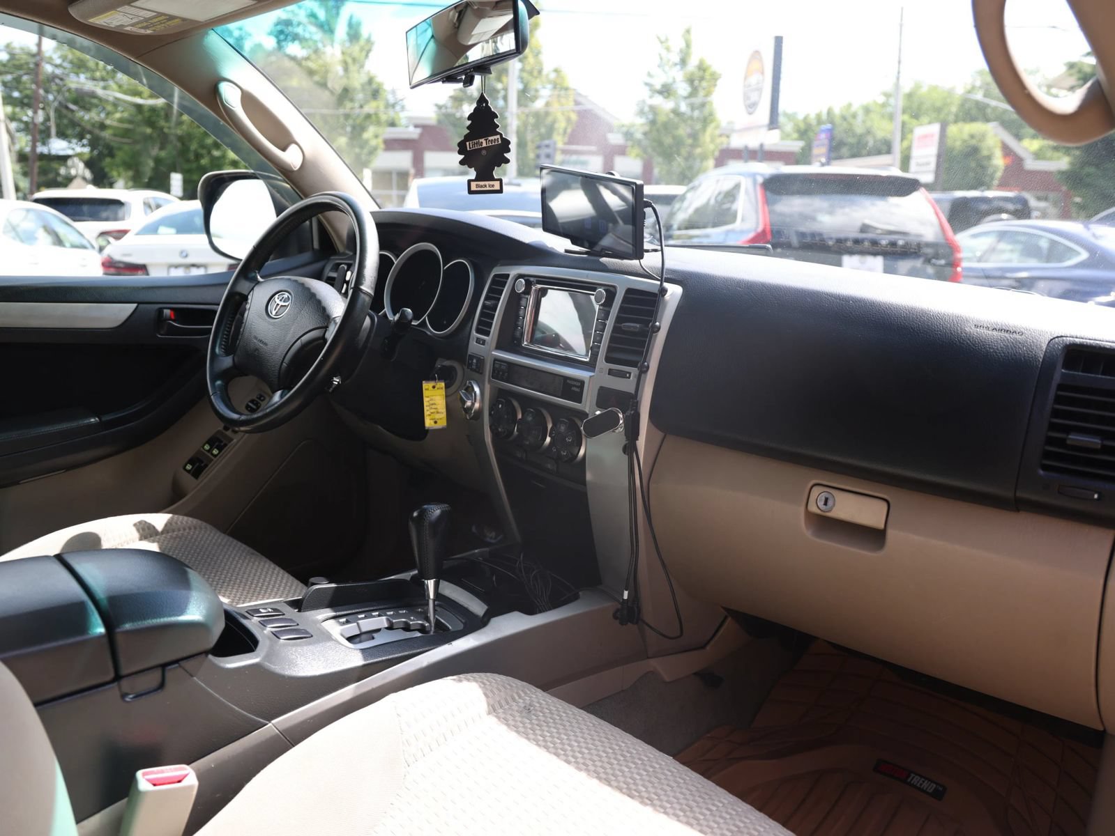 Used 2007 Toyota 4Runner SR5 AWD/4WD image 22