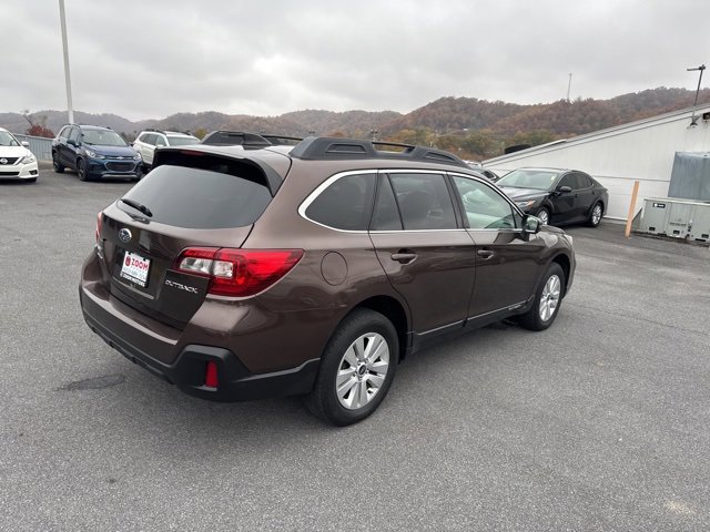 Used 2019 Subaru Outback 2.5i Premium image 8