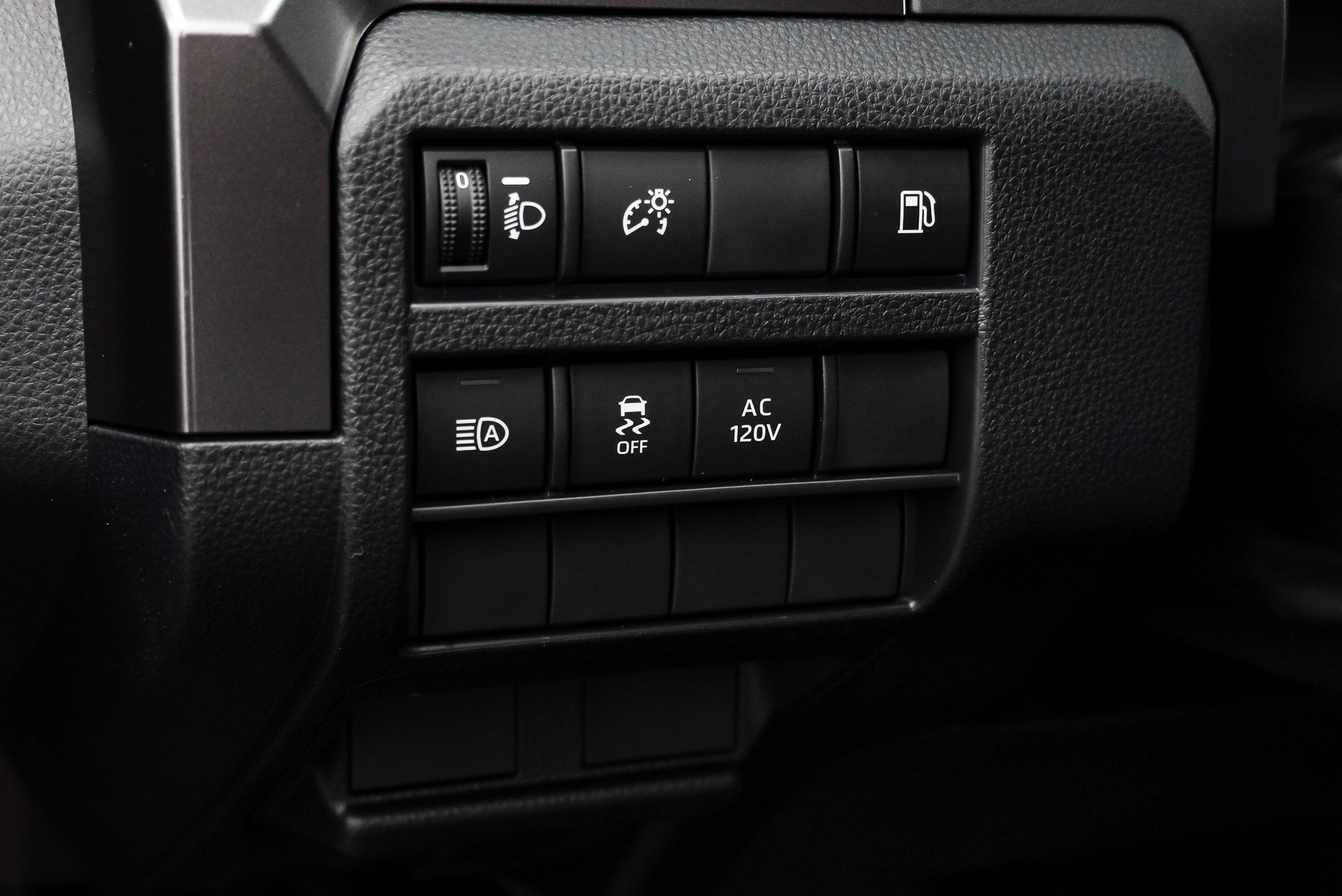 Certified 2025 Toyota 4Runner TRD Off-Road AWD/4WD image 18