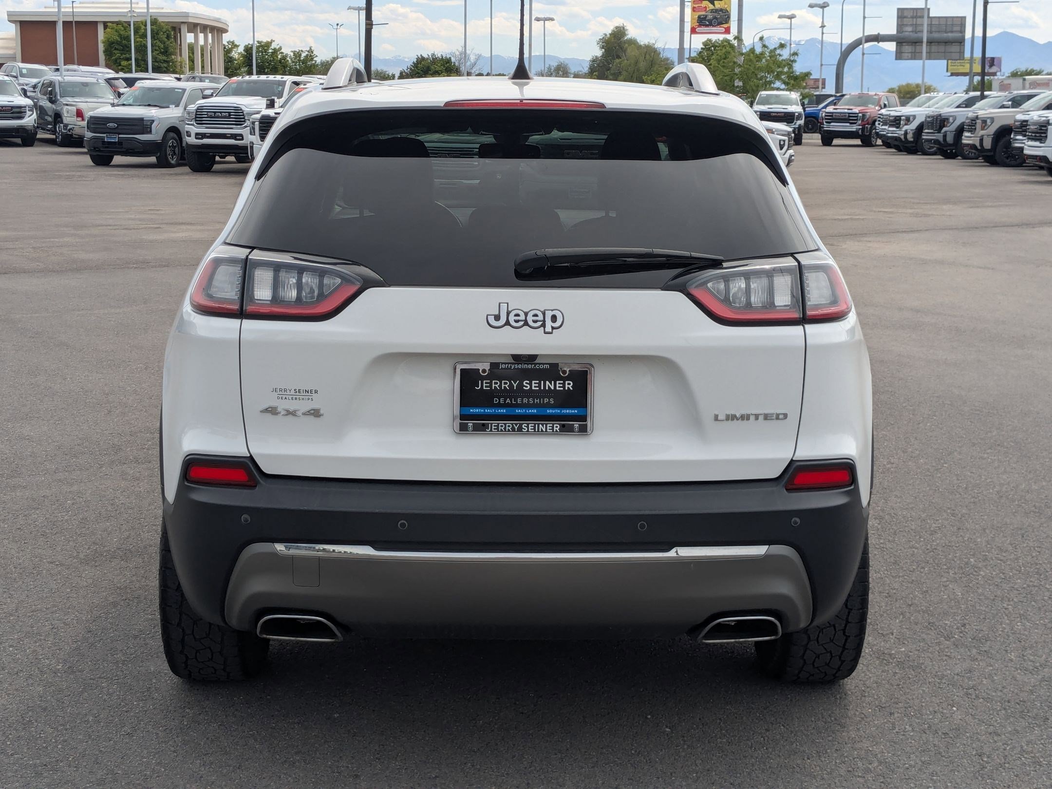 Used 2020 Jeep Cherokee Limited AWD/4WD image 5