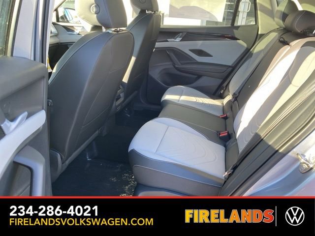 New 2025 Volkswagen Tiguan SE image 61