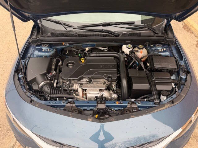 Used 2025 Chevrolet Malibu LT FWD image 14
