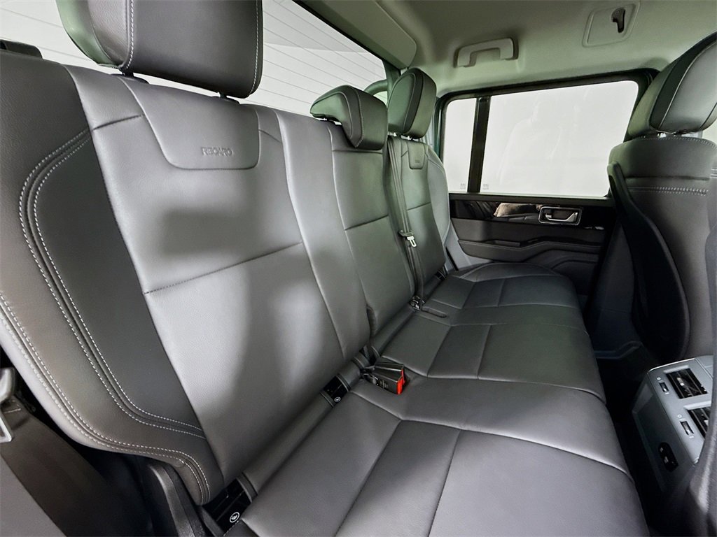 Used 2025 INEOS Grenadier Fieldmaster Edition image 25