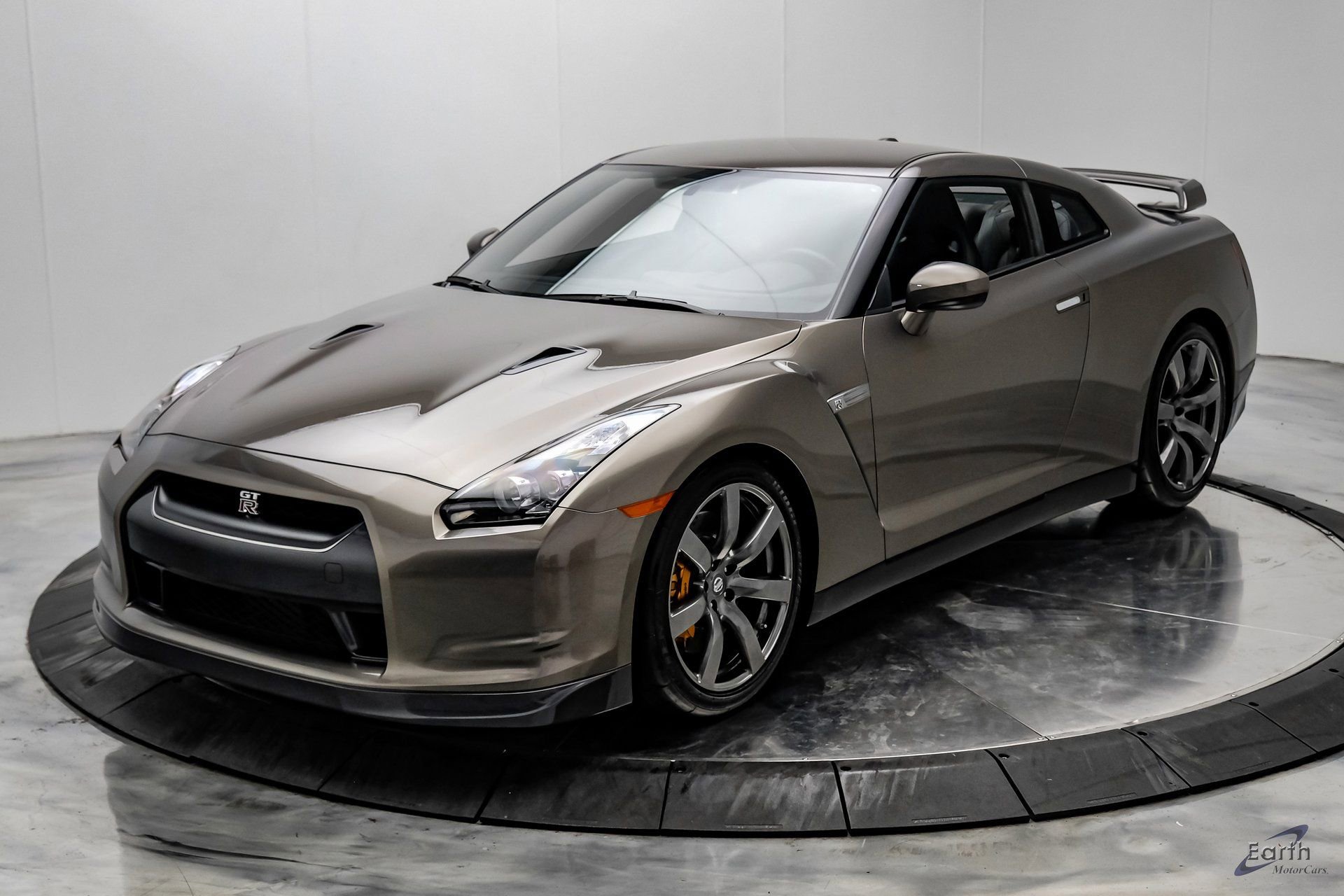 Used 2009 Nissan GT-R Premium image 6