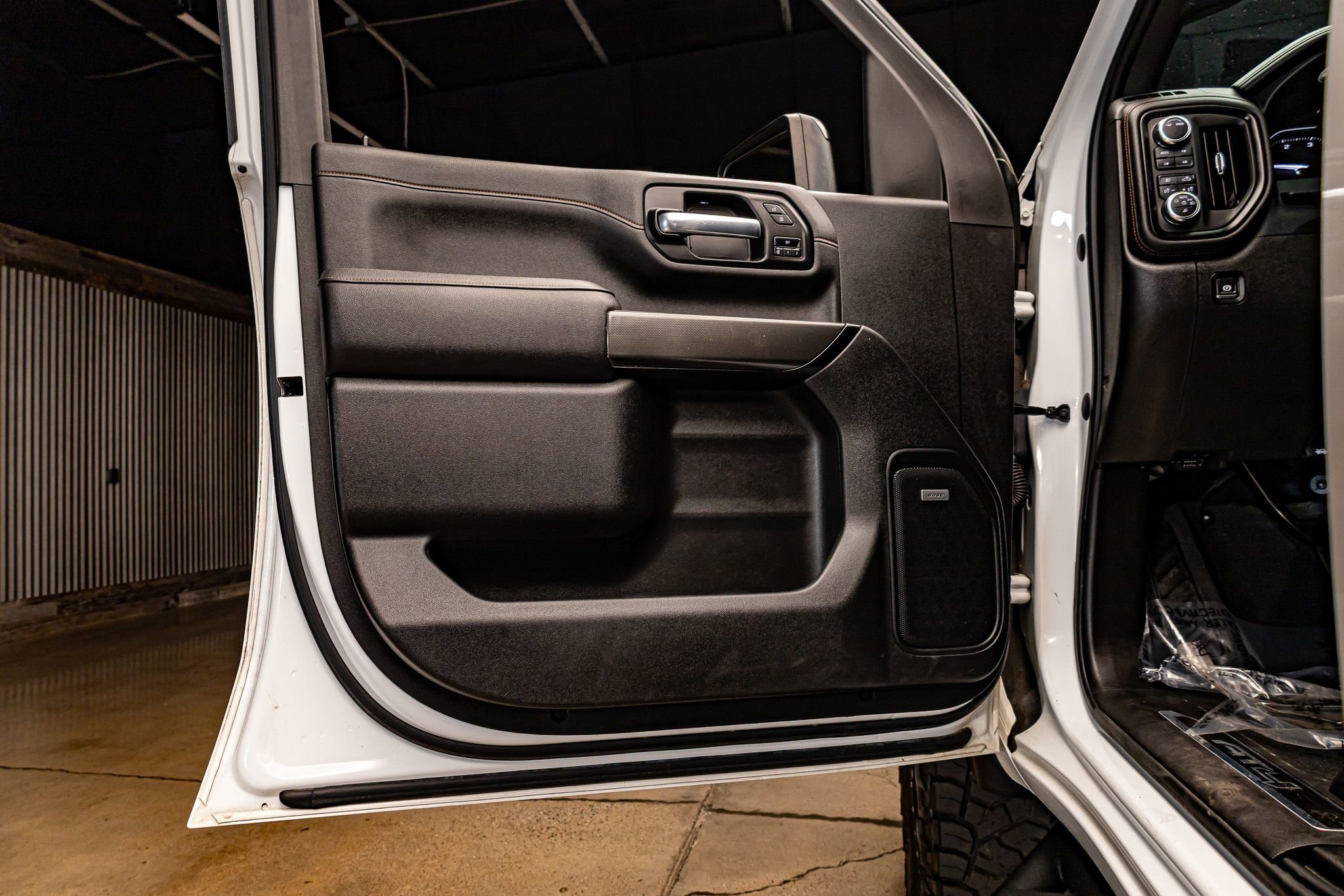 Used 2021 GMC Sierra 2500 AT4 w/ AT4 Premium Plus Package image 28