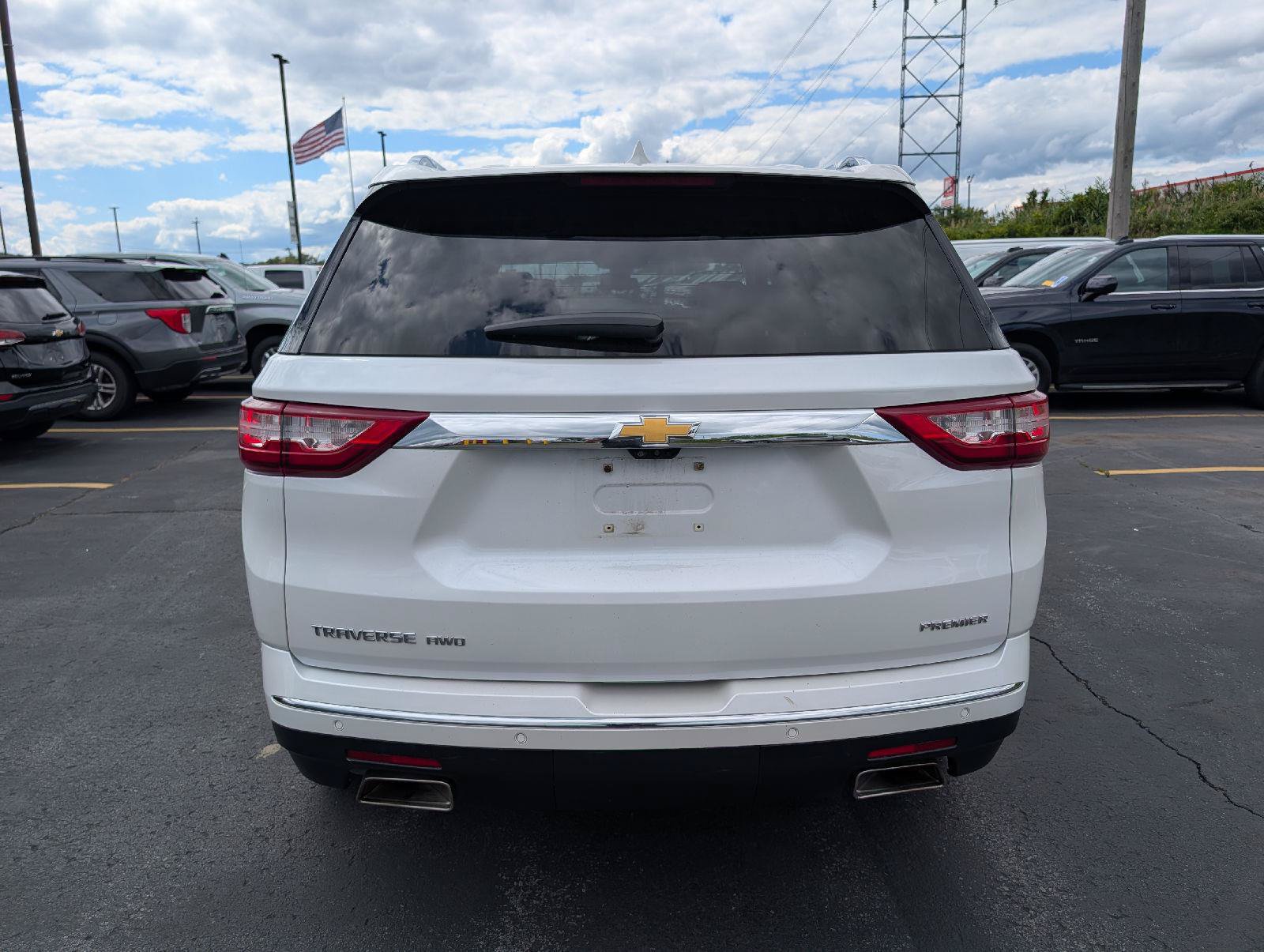 Used 2020 Chevrolet Traverse Premier AWD/4WD image 6