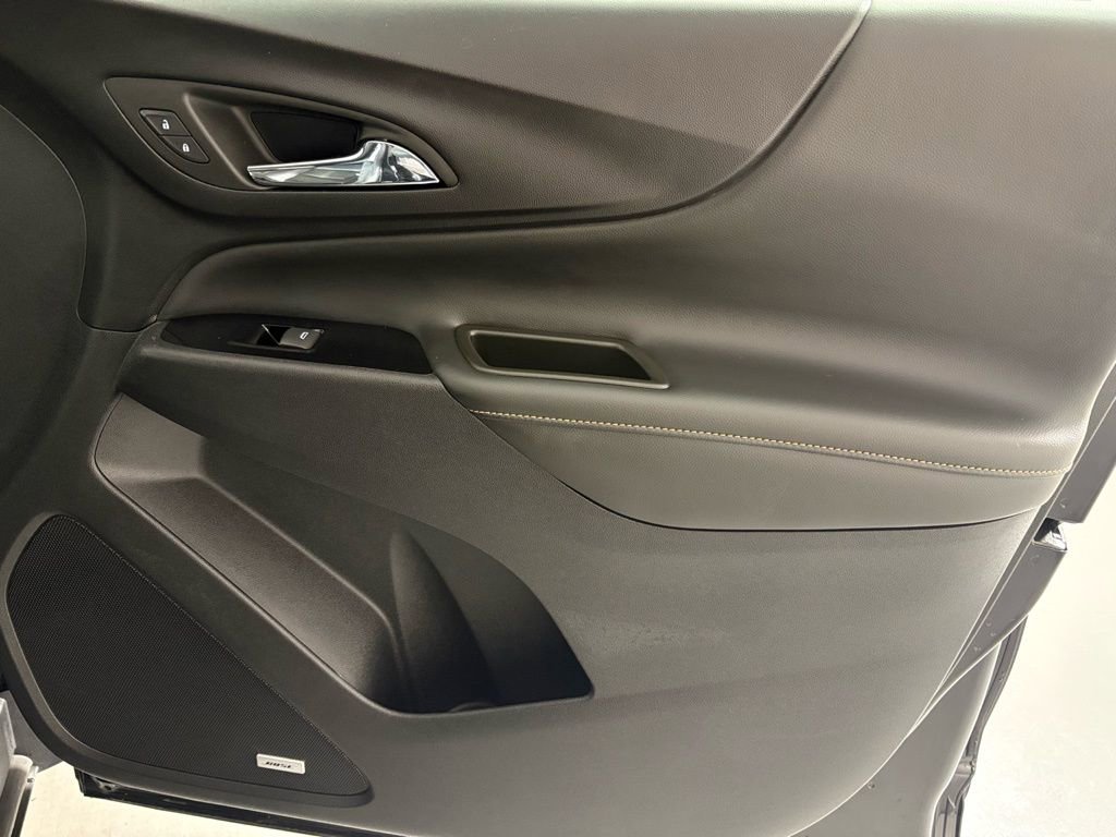 Used 2023 Chevrolet Equinox Premier image 45