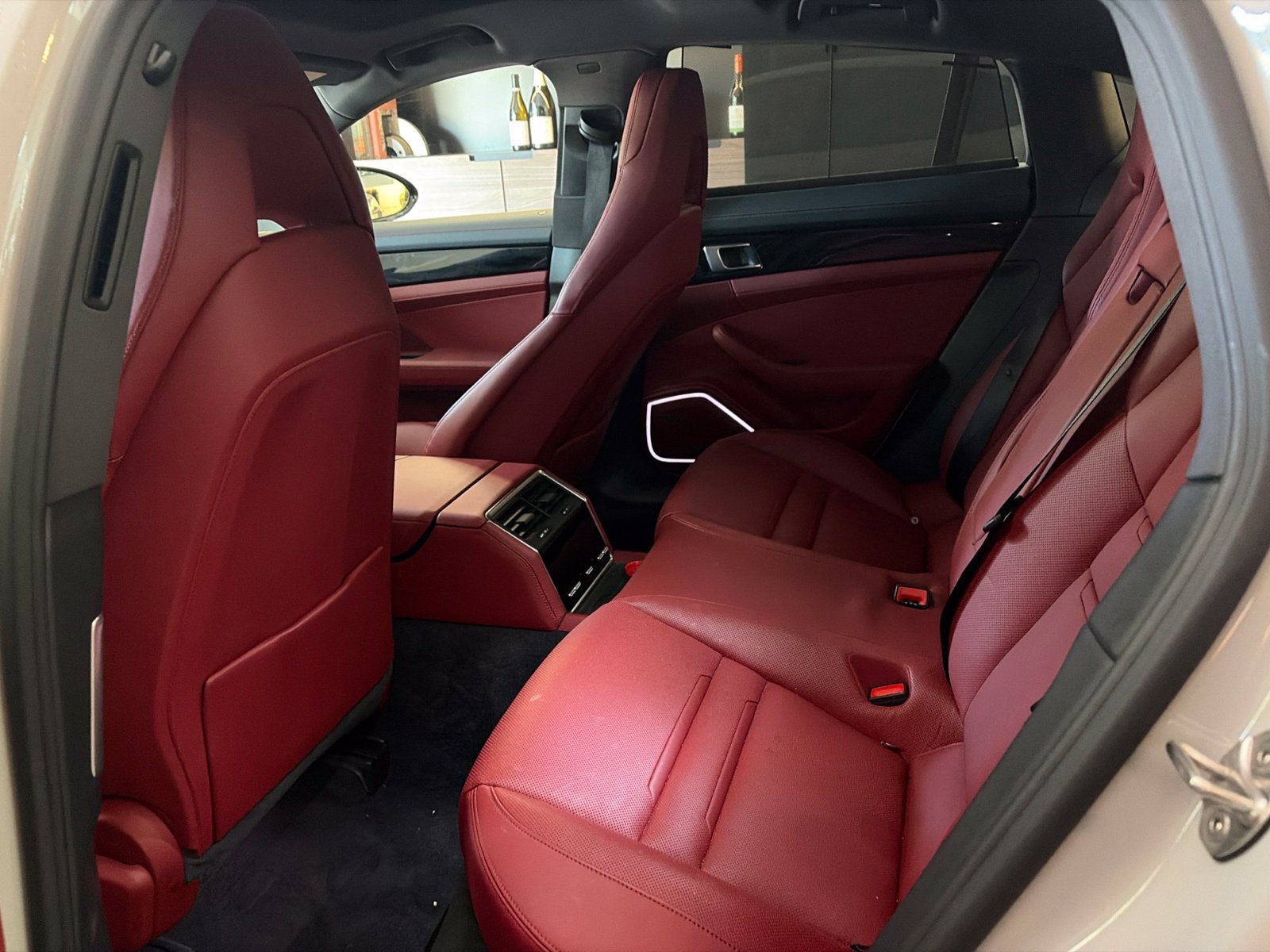 Used 2023 Porsche Panamera w/ Premium Package RWD image 9