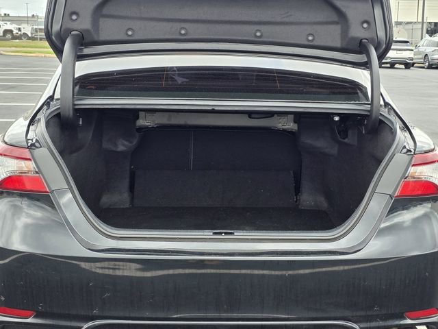 Used 2021 Toyota Camry SE FWD image 26