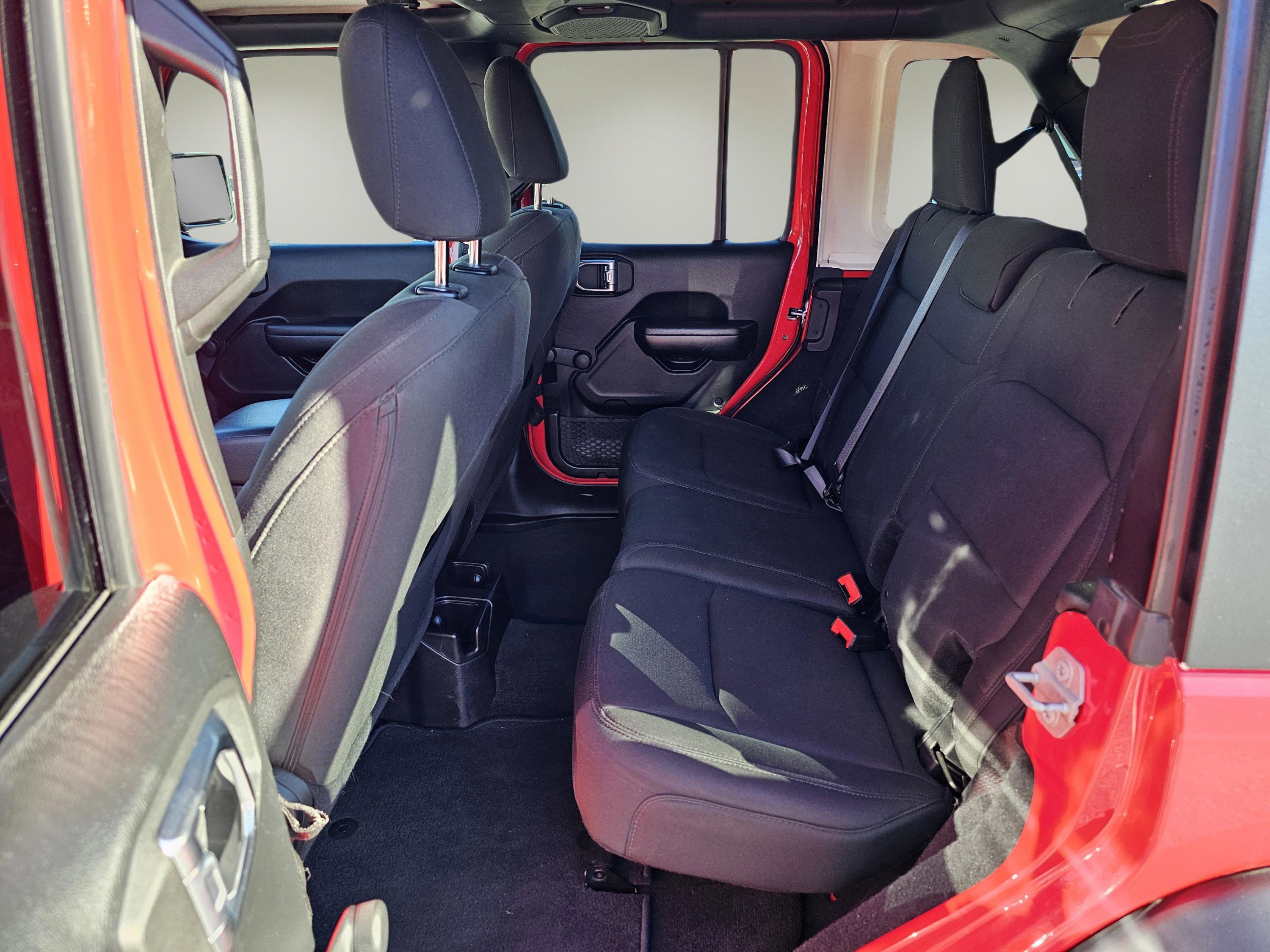 Used 2018 Jeep Wrangler Unlimited Sport image 15